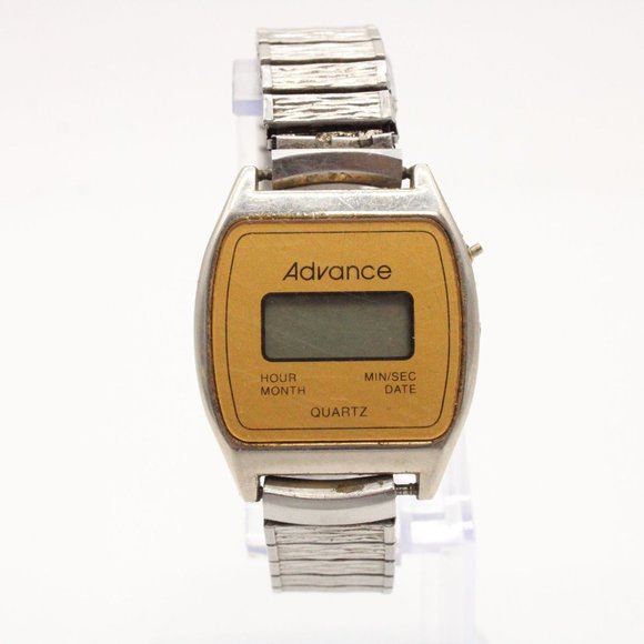 Vintage ADVANCE Digital Watch Mens Classic Retro Silver Tone Expandable Band - Picture 1 of 8